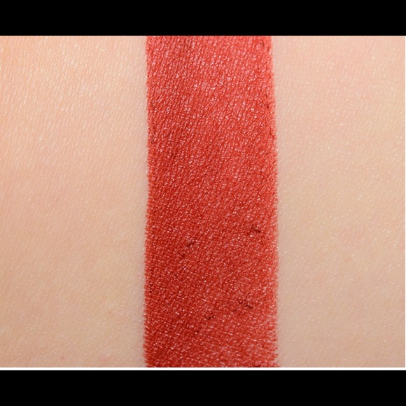 KVD STUDDED LIP KISS LIPSTICK MISFIT NEW RED GOTH - Picture 5 of 7